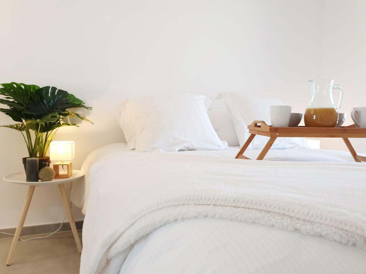 T2 Neuf Avec Jardin Et Terrasse - Proche Des Plages Saint-Cyr-sur-Mer Esterno foto